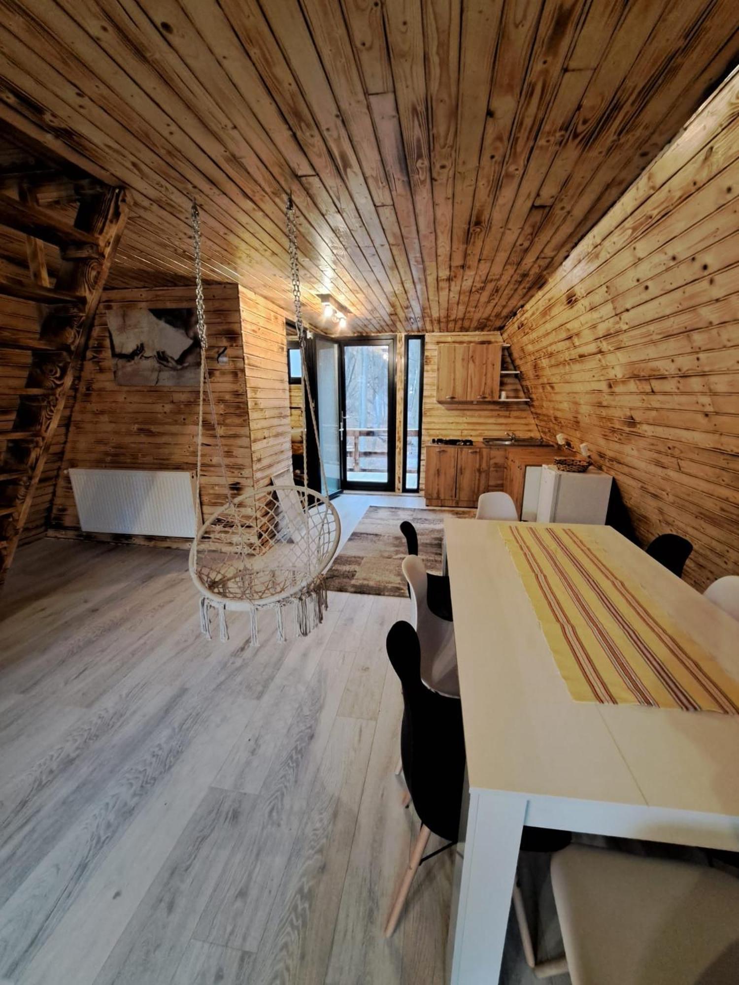 Holiday home Cabanaaframe Curtea De Arges